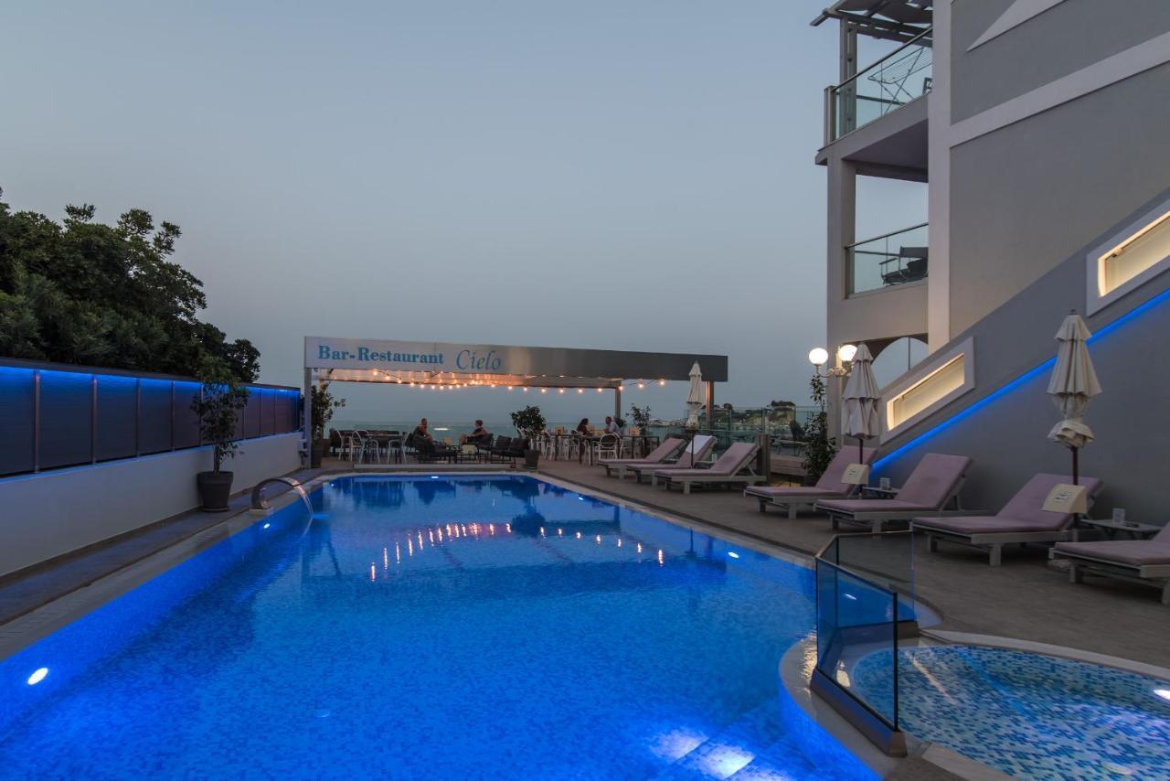 Denise Beach Hotel 라가나스 외부 사진